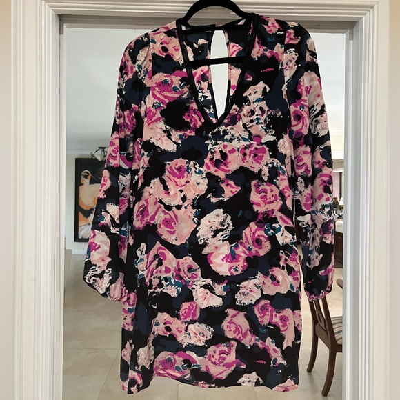 100% Silk Dress - Picture 1 of 2